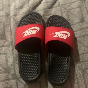 Nike slides